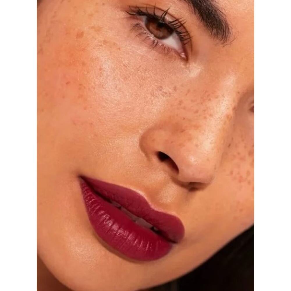 Beautycounter Statement Maker Satin Lipstick, Powerful. NIB